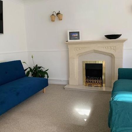Private Room & Lounge In Town Centre With Parking Стретфорд-на-Ейвоні Екстер'єр фото